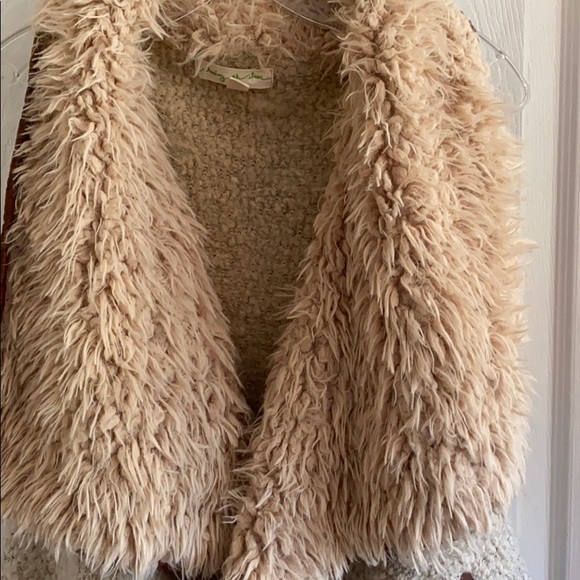 Staring at stars vest - Picture 2 of 9